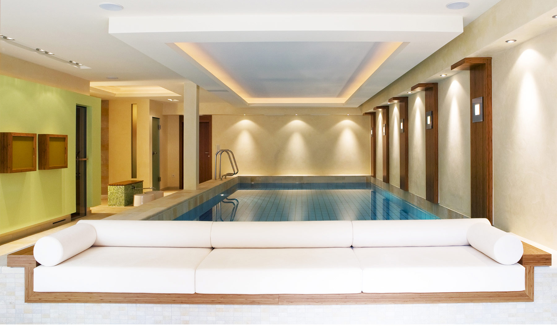 Referenzen Innenarchitektur SDW DESIGN Privathaus Pool