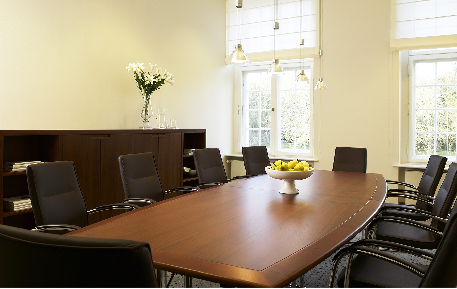 Referenz Innenarchitektur SDW DESIGN Schloss Hasenwinkel Konferenzraum