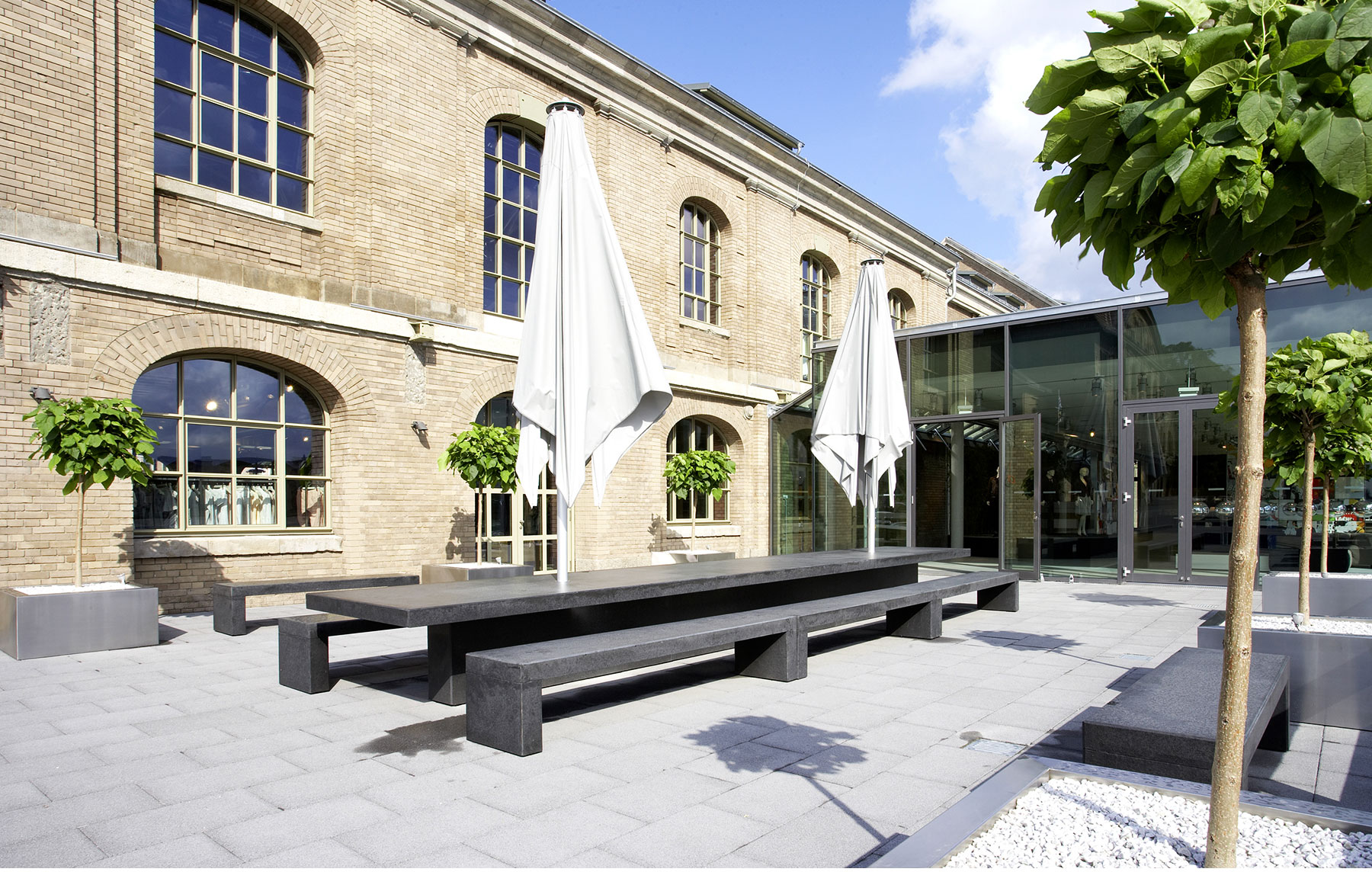 Referenzen Innenarchitektur SDW DESIGN Ladengestaltung Hugo Boss